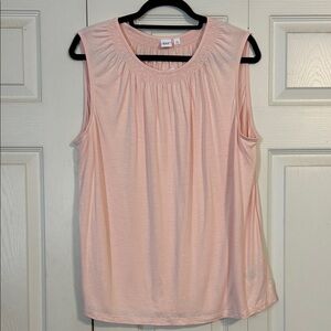 GAP Size X-Large NWT Light Pink Crewneck Pullover Sleeveless Blouse Smocked Neck